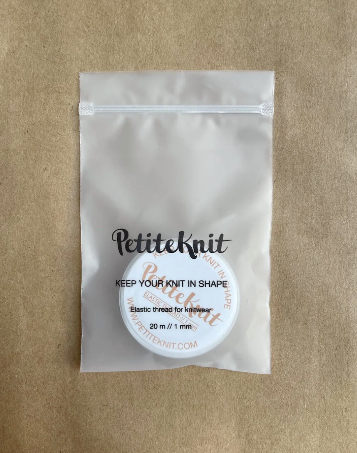 Hilo elástico "Keep your
knit in shape with Petiteknit"