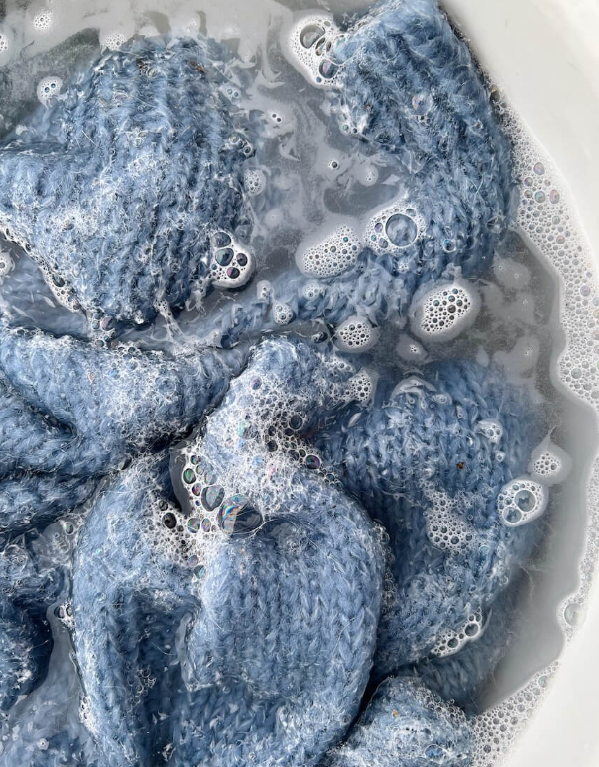 Shampoo orgánico para
prendas tejidas y seda
"Get your knit clean with
help from Petiteknit"