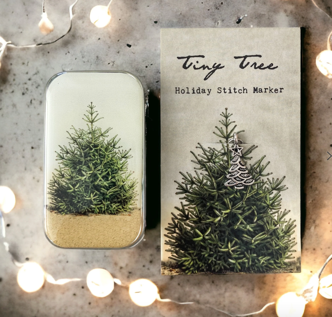 Kit Navideño 🎄 "Small Tin + Marcador árbol de Navidad" de Firefly Notes