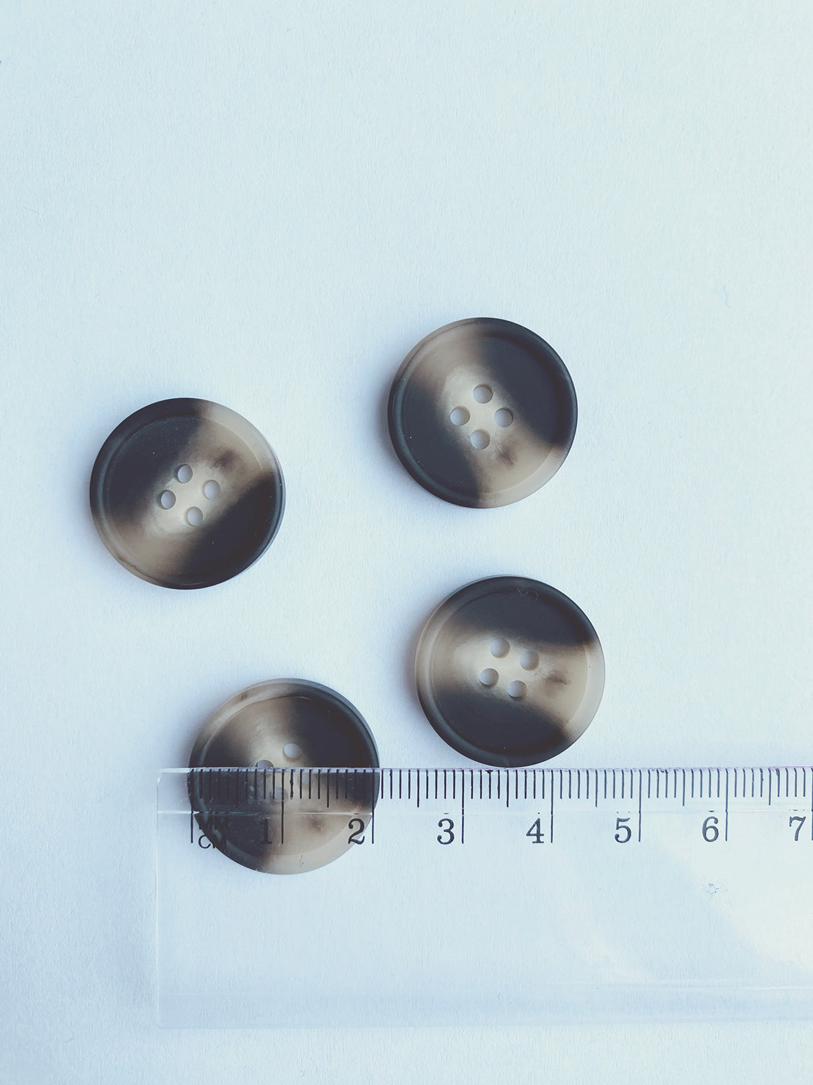 Botones de resina - café oscuro